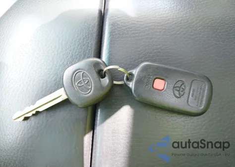 2004 Toyota 4Runner Limited V8 z USA, uszkodzony, nr VIN JTEBT17R240044593